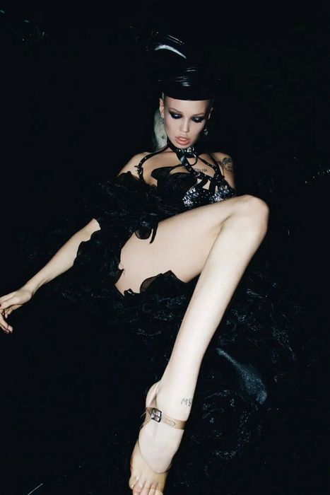 Ночные бабочки Воронежа: Интимные встречи с гарантией конфиденциальности и комфорта